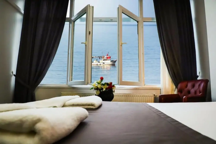 Standard room with sea view