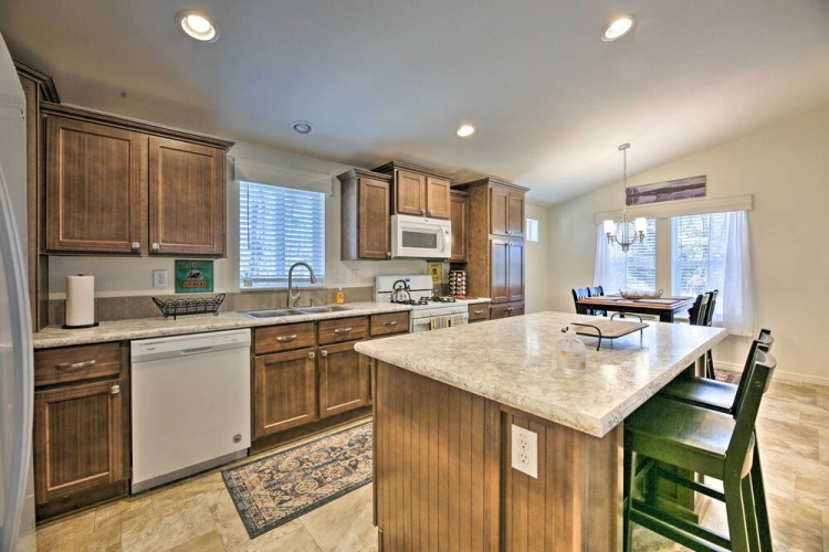 2 Bedrooms Cottage