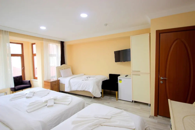 Sur 2 Hotel