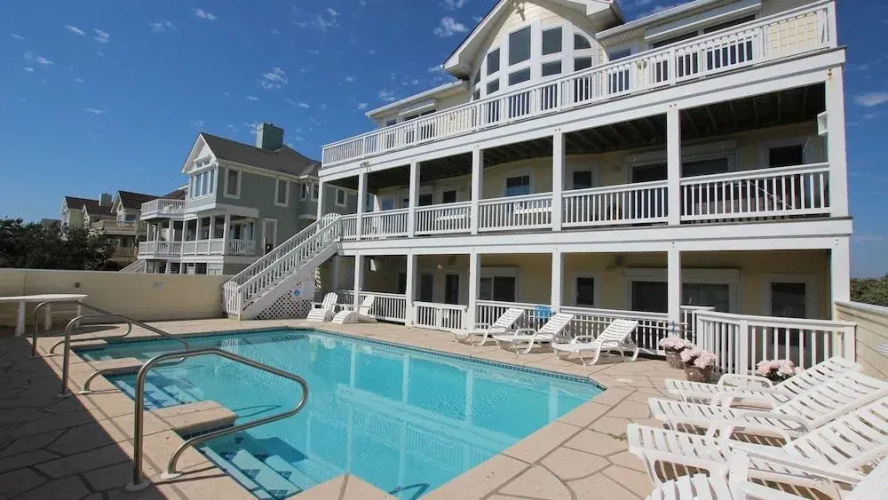 Cabana Beach - 6 Br Home