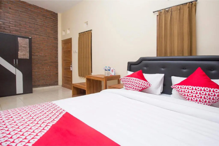 OYO 952 Annisa Syariah Guest House