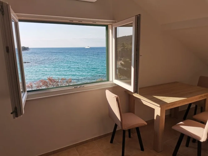 3 Bedrooms Apartment with balcony