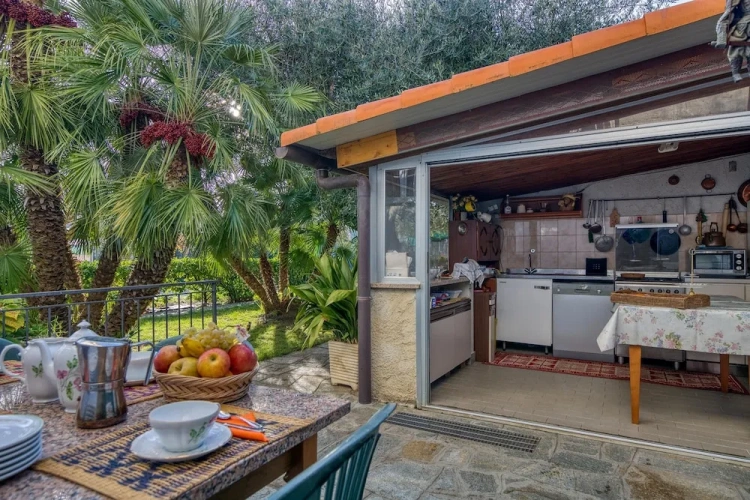 Family Apartment with balcony
