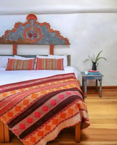 Standard Twin room with courtyard view