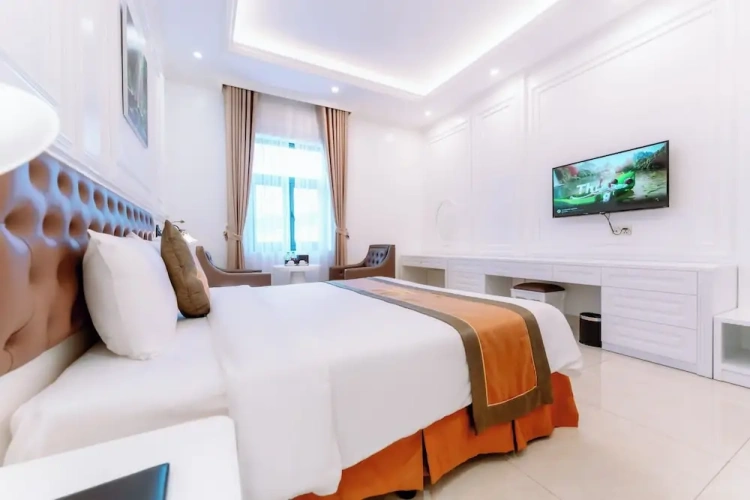 Deluxe Single room with city view