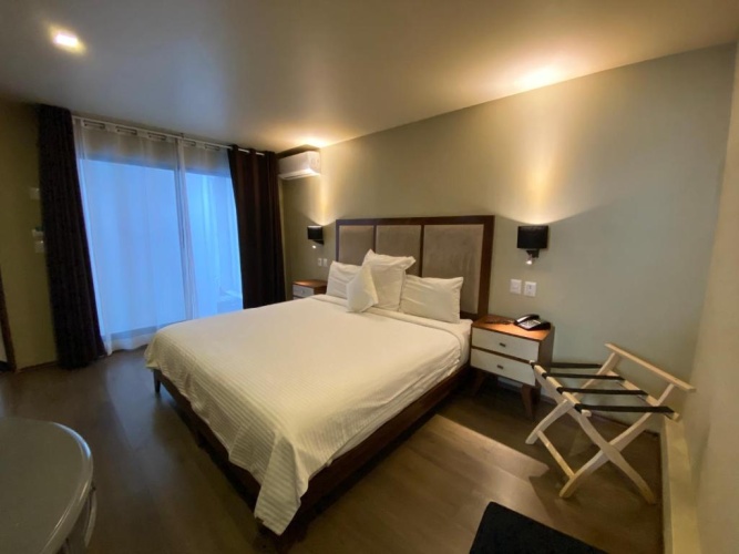 Deluxe Double Suite