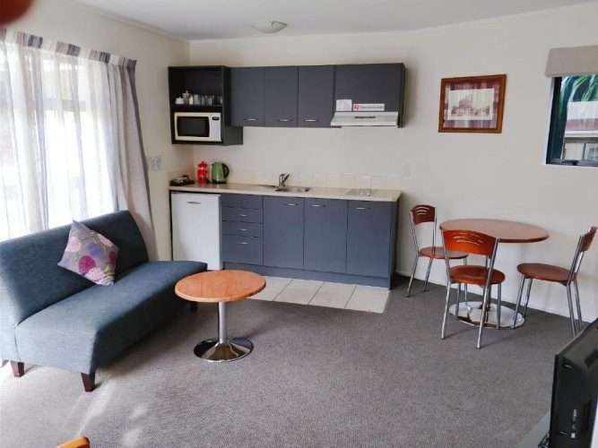 1 Bedroom Suite