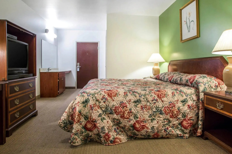 Rodeway Inn