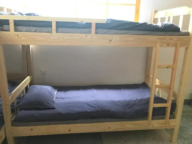 6 Cuobian Hostel