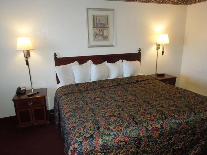 Days Inn Riverton