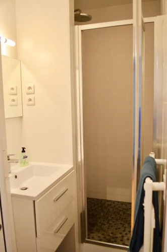Central Marais-beaubourg 1 Bedroom Flat