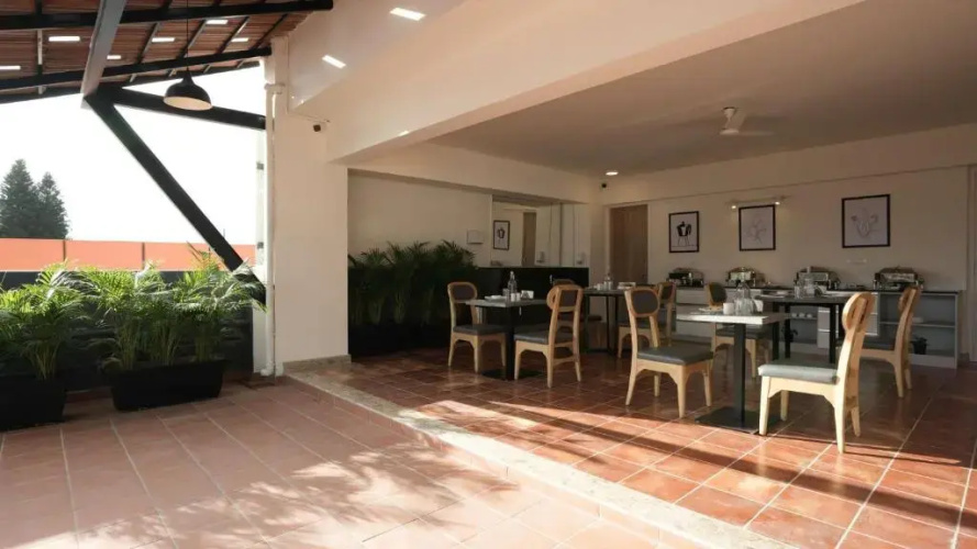 Wandr Hotel Ulsoor - Bangalore