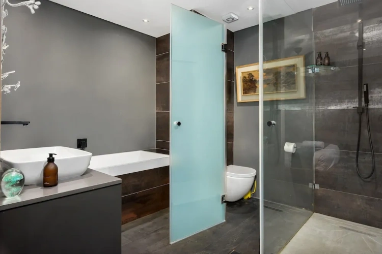 Business Double Apartment