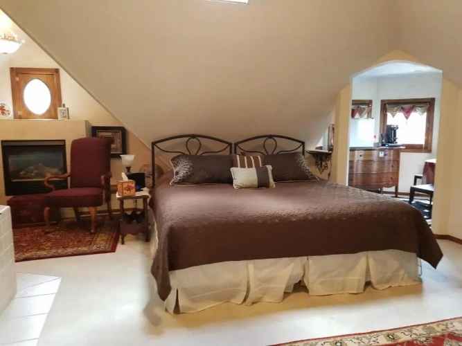 Deluxe Double Suite