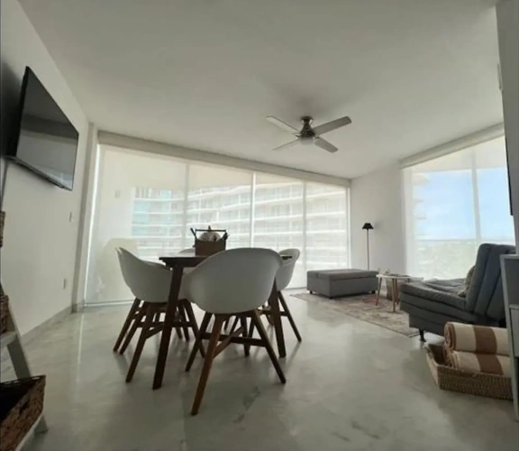 2 Bedrooms Apartment with balcony and with garden view