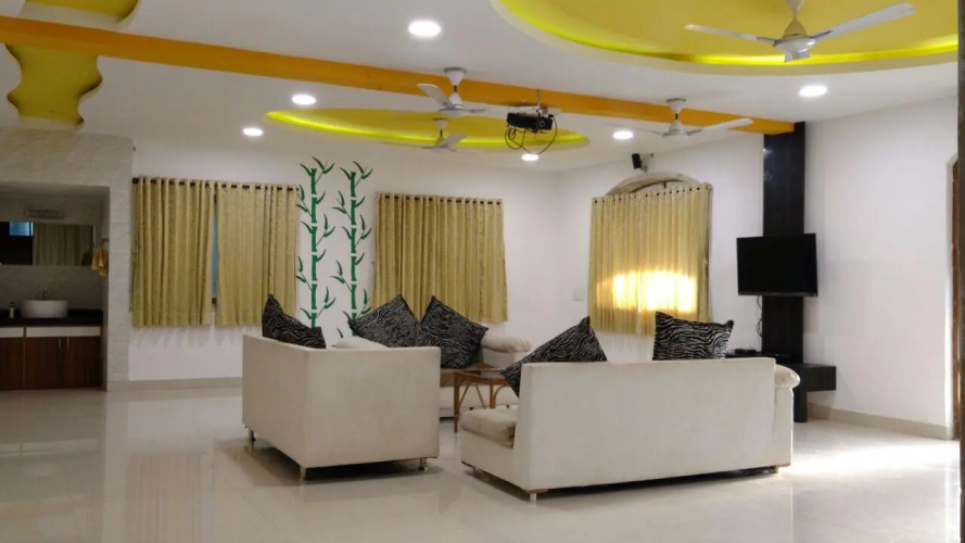 Ghanvatkar Bunglow Resort