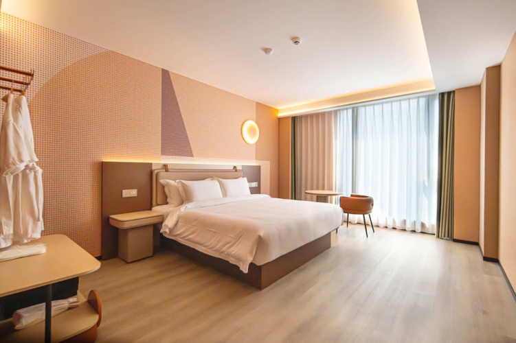 Leston Hotel