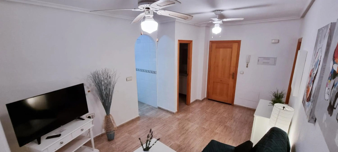 Cozy apartment 200m from the beach