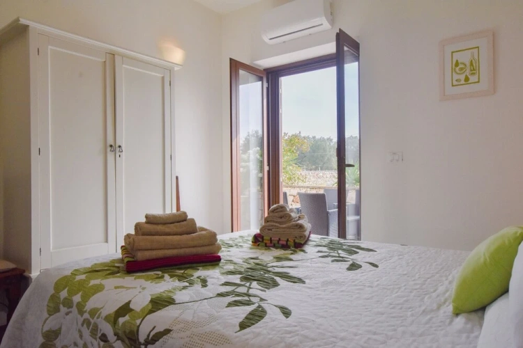 Family Apartment with garden view