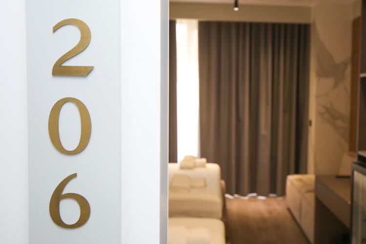 Deluxe Triple room with partial sea view