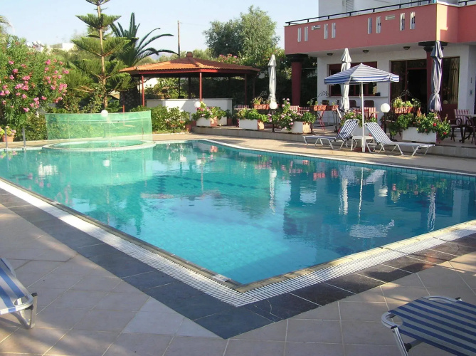 Knossos Apartments