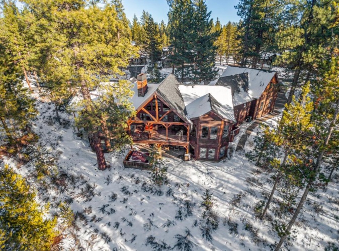 4 Bedrooms Cottage