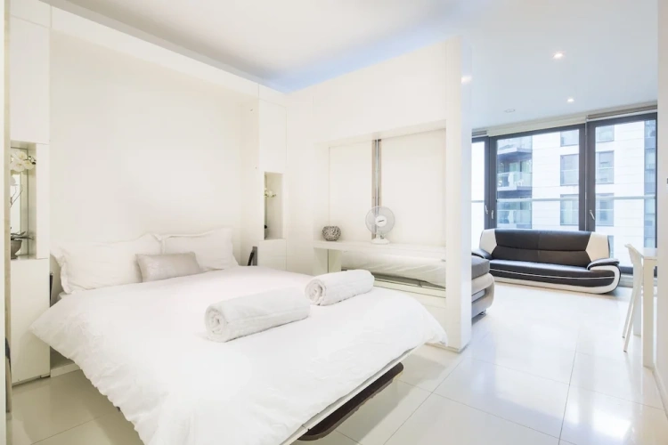 Deluxe Studio with balcony
