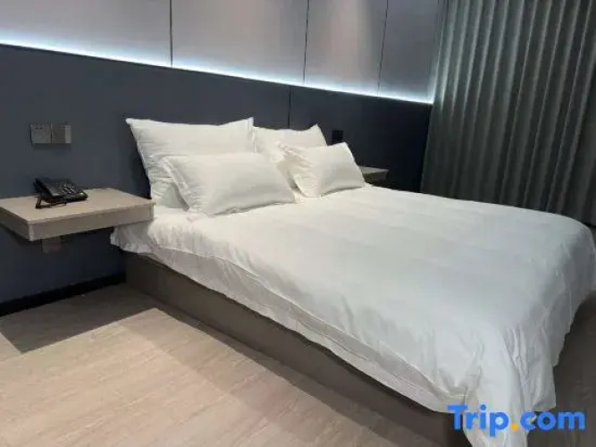Yixing Hotel