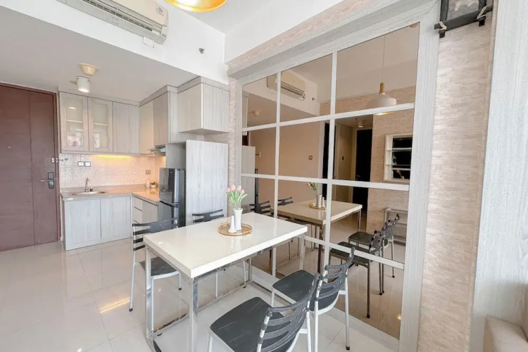 Modern Minimalist 2Br At Linden Apartment
