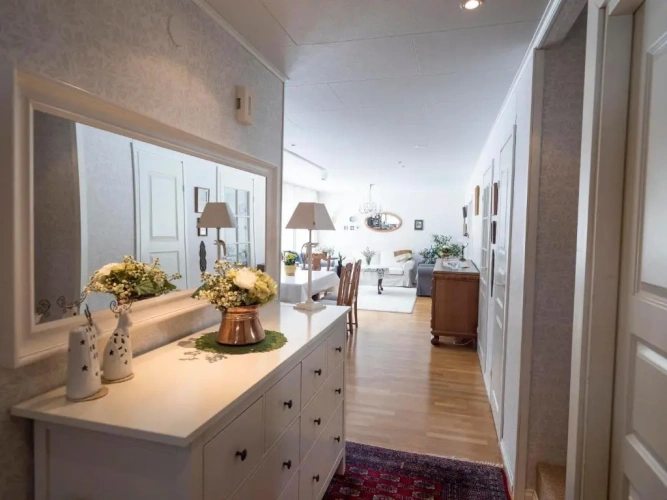 4 Bedrooms Cottage