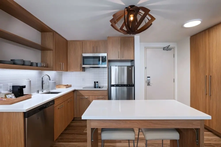 1 Bedroom Suite