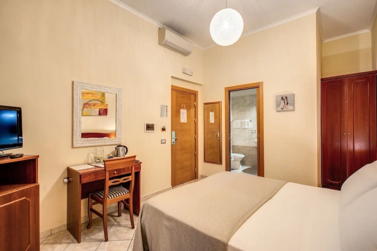 Standard Double room with balcony