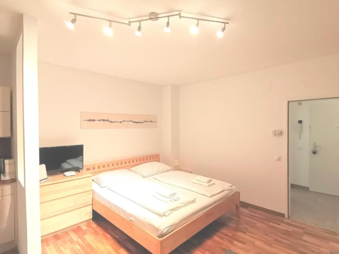 1 Bedroom Double Apartment