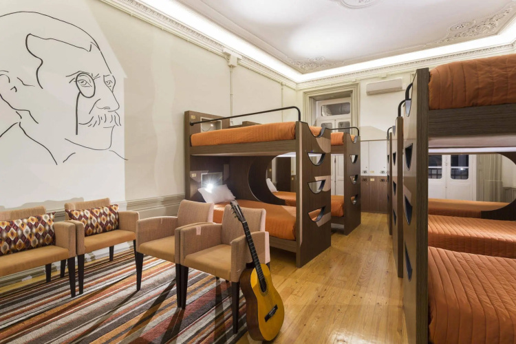 Serenata Hostel