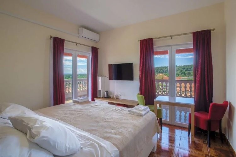 Hotel Livadic