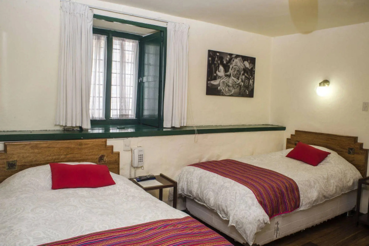Hostal Corihuasi