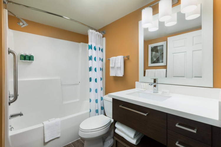 1 Bedroom Suite