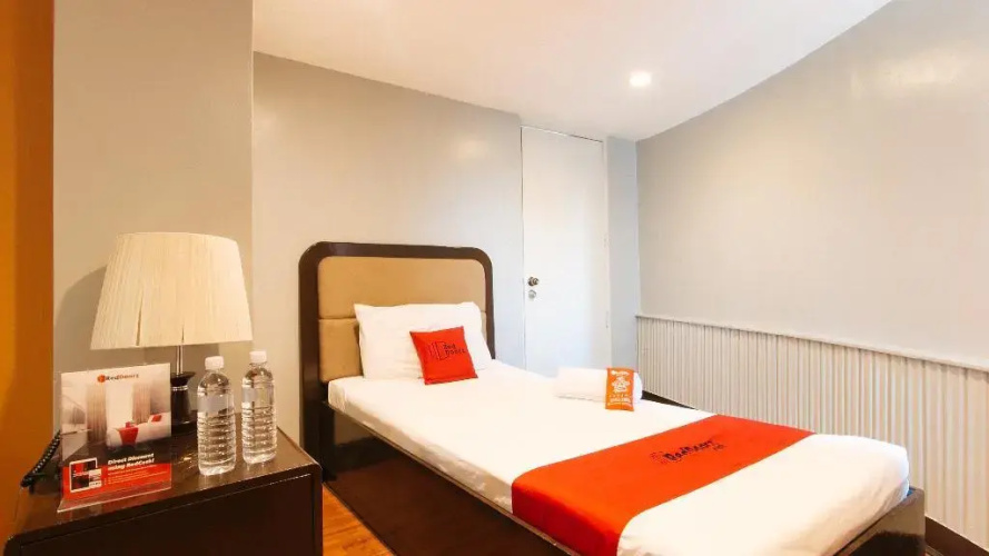 Arzo Hotel Manila