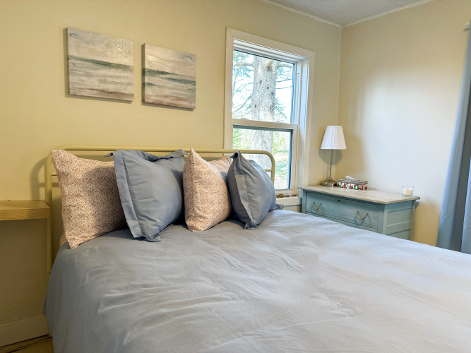 Peaceful Lily Pad Cottage in Hubbards