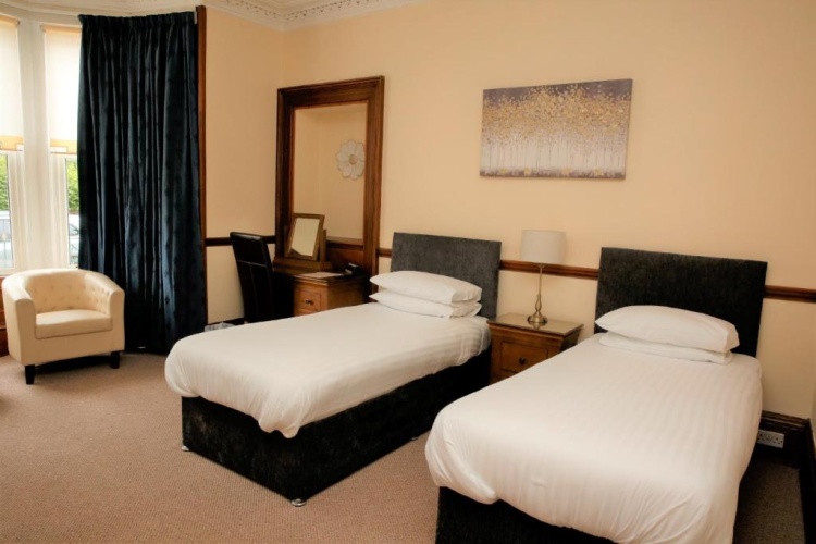 Twin room