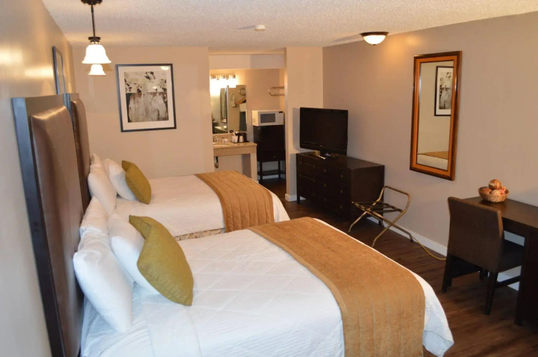 Laramie Valley Inn