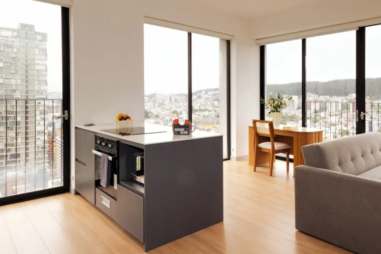 Top Rentals Qorner