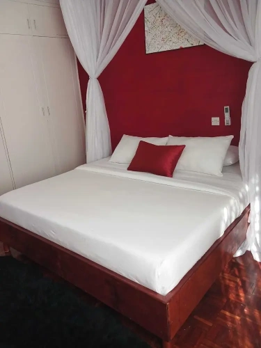 3 Bedrooms Family Cottage with garden view
