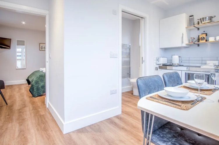 Colby - 1 Bedroom Apartment - Stepaside