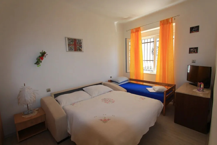 Apartment SINTIJA