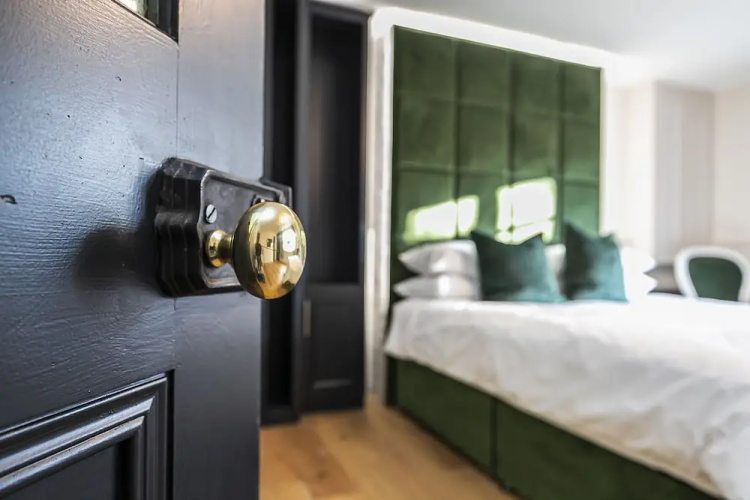 Pages Hotel  Guesthouse