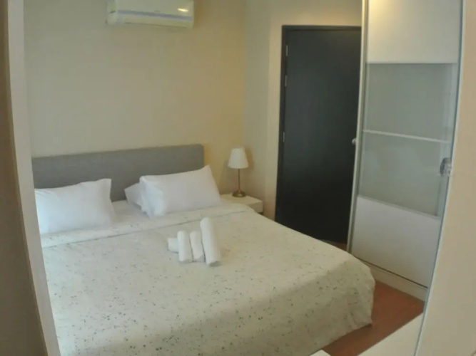Diamond Sukhumvit by FIB