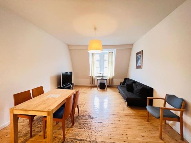 2 Bedrooms Apartment
