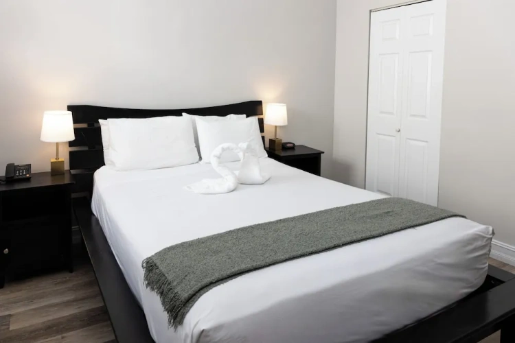 ADA Double Suite