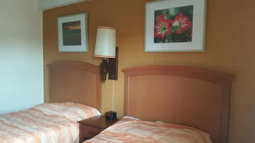 Thunder Bird Motel